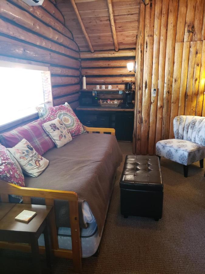 Yellowstone Hot Springs Resort 加德纳 外观 照片